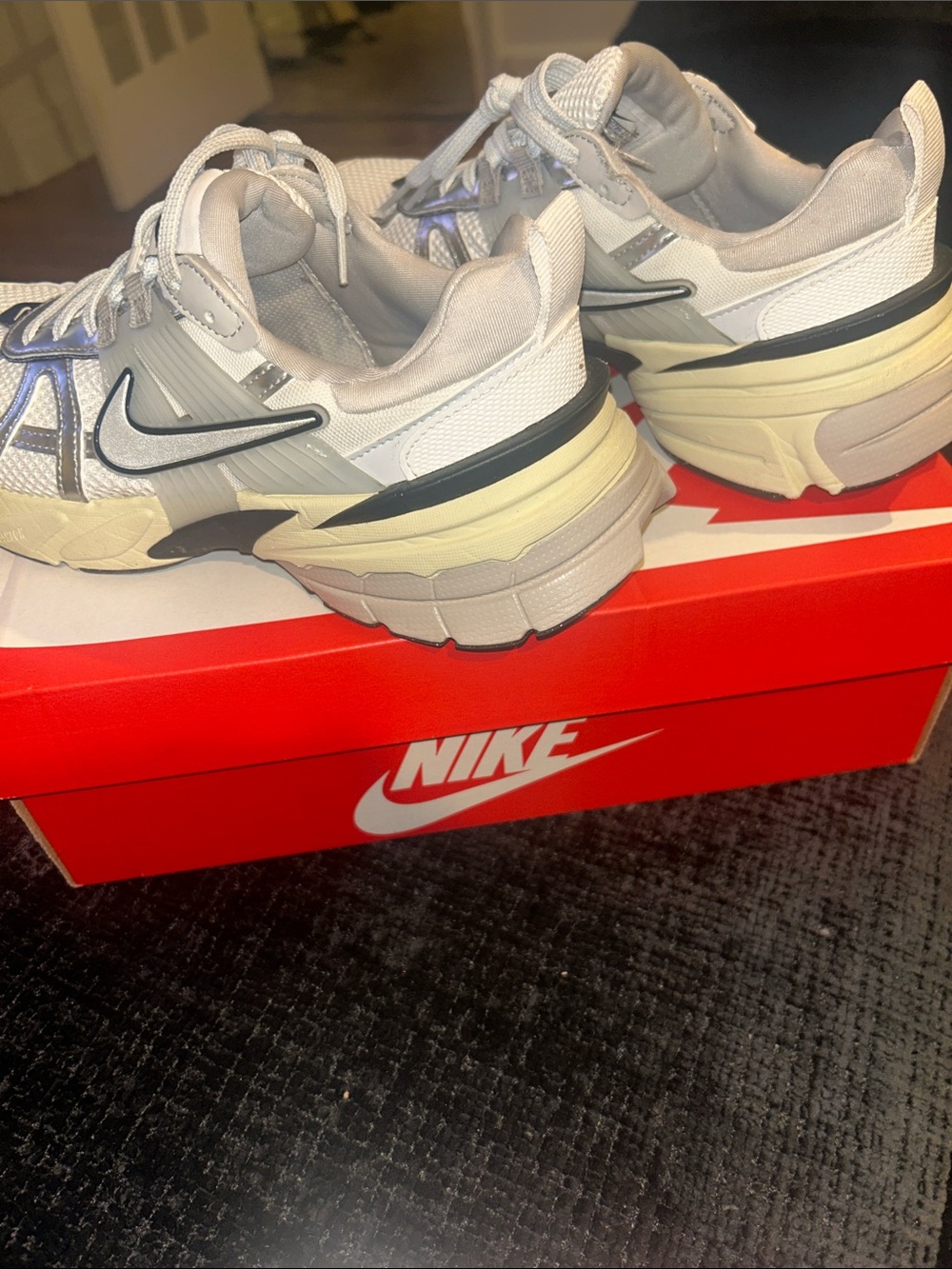 Nike V2K RUN